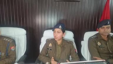 #वाराणसी: कफ सिरप मामले से जुड़ी बड़ी खबर, पुलिस ने मामले में 5 आरोपियों को किया गिरफ्तार...
सभी के कनेक्शन सरगना शुभम ज...