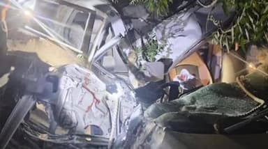 धोरीमन्ना: धोरीमन्ना के शशि नाडी के पास बेकाबू एसयूवी कार ने पेड़ से टकराई, कार सवार की हुई मौत