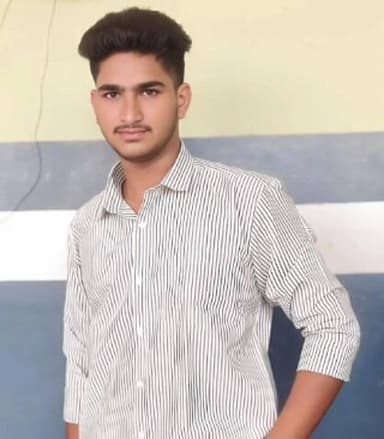 కళ్యాణదుర్గం: గూళ్యం గ్రామంలో విషాదం, బీటెక్ విద్యార్థి చరణ్ (19) పొలంలో చెట్టుకు ఉరి వేసుకొని ఆత్మహత్య, దర్యాప్తు చేపట్టిన పోలీసులు