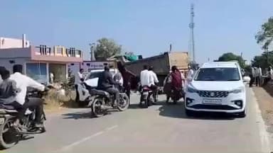 धर्माबाद: कारेगाव फाटा येथे हायवाने दिलेल्या धडकेत कारचे लाखोंचे नुकसान, सुदैवाने जीवितहानी टळली