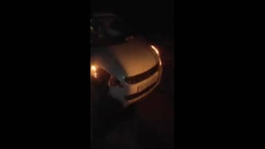 खण्डार: खंडार सवाई माधोपुर मार्ग पर बोदल पुलिया पर दो गाड़ियों में भिड़ंत, गाड़ी के दोनों टायर के परखच्चे उड़ गए