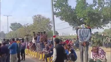 श्योपुर: खाद न मिलने से भड़के किसान, श्योपुर में NH-552 पर किया चक्काजाम, SDM के आश्वासन पर शांत हुए