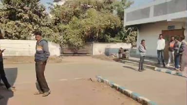 नेपानगर: निंबोला में छत से गिरकर युवक की मौत, पुलिस जांच कर रही है