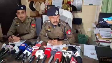 উত্তৰ লক্ষীমপুৰ: আৰক্ষীক আক্ৰমণ কৰাৰ লগত জৰিত ১০ জনক গ্ৰেপ্তাৰ সন্দৰ্ভত সদৰ থানাত জিলা জ্যেষ্ঠ আৰক্ষী অধীক্ষকৰ সংবাদমেল