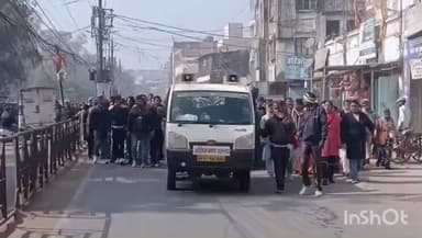 कटनी नगर: नगर निगम कर्मचारियों का प्रदर्शन, श्याम सुंदर पर अभद्र टिप्पणी का आरोप, कार्रवाई की मांग