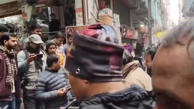 भिंड नगर: सदर बाजार हाउसिंग कॉलोनी समेत शहर के विभिन्न स्थानों पर नगर पालिका अधिकारियों ने की कार्रवाई