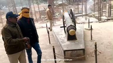 इंदरगढ़: इंदरगढ़ पुलिस ने अवैध हथियार बेचने वाले युवक को गिरफ्तार कर पांच देसी कट्टे व जिंदा राउंड ज़ब्त किए, भेजा जेल