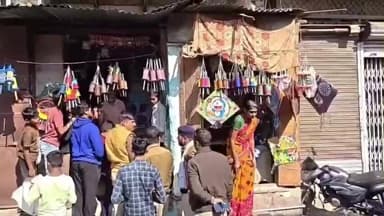 बुरहानपुर नगर: राजपुरा क्षेत्र में पतंग बाजार में पुलिस ने की तलाशी