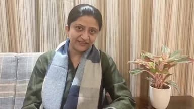 छतरपुर नगर: दिग्विजय सिंह द्वारा बीजेपी-आरएसएस की तारीफ पर कांग्रेस में घमासान, निधि चतुर्वेदी ने सोशल मीडिया पर लगाई क्लास