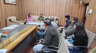 निवाड़ी: नशीली दवाओं की उपलब्धता कराने वाले अपराधियों के विरुद्ध जीरो टॉलरेंस नीति: कलेक्टर