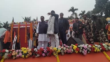 তেহট্ট ১: বেতাই দক্ষিণ জিৎপুর বিপ্লবী যুব সংঘ ক্লাবের মাঠে অনুষ্ঠিত হলো বিজেপির পরিবর্তন সংকল্প যাত্রা,উপস্থিত অভিনেতা মিঠুন চক্রব