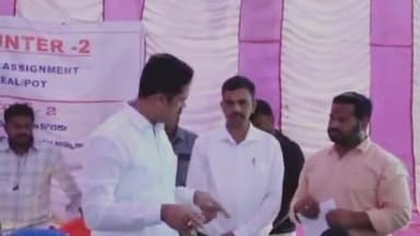 రెవెన్యూ సమస్యల శాశ్వత పరిష్కారం కోసం పుట్టపర్తిలో రెవెన్యూ క్లినిక్ ఏర్పాటు చేసిన కలెక్టర్