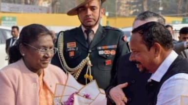 आदित्यपुर गम्हरिया: एनआइटी जमशेदपुर में मंत्री दीपक बिरूआ, डीसी व एसपी ने राष्ट्रपति का किया स्वागत