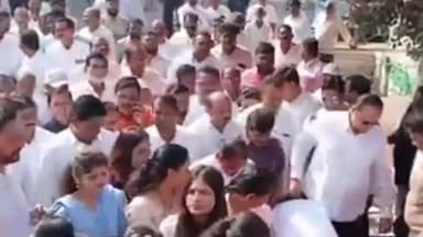 फलटण: फलटण नगराध्यक्षपदाचा समशेरसिंह नाईक-निंबाळकर यांनी पदभार स्वीकारला; नगरपालिका २४ तास जनतेसाठी खुली असल्याचा दिला शब्द