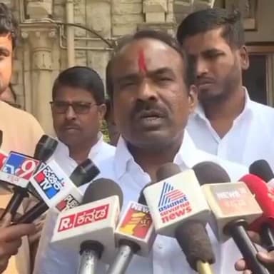 ಕಲಬುರಗಿ: ಕೋಗಿಲು ಕ್ರಾಸ್ ಡೇಮೊಲಿಷ್ ಪ್ರಕರಣ, KC ವೇಣುಗೋಪಾಲ ಟ್ವೀಟ್ಗೆ ಸರ್ಕಾರ ಥಂಡ: ನಗರದಲ್ಲಿ ಎಮ್ಎಲ್ಸಿ ರವಿಕುಮಾರ್