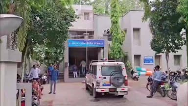 બોટાદમાં ભાવનગર રોડ પર રેલ્વે ફાટક પાસેથી ચાઈનીઝ દોરી ની 8 રીલ સાથે એક ઈસમને પોલીસે ઝડપી પાડ્યો