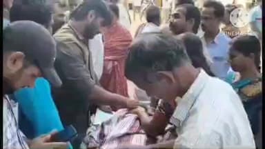 కదిరి నియోజకవర్గంలో విద్యుత్ స్తంభంపై నుండిపడి చనిపోయిన సాయికుమార్ నాయక్ కుటుంబాన్ని ఆదుకోవాలని రోడ్డుపై మృతదేహంతో ధర్నా