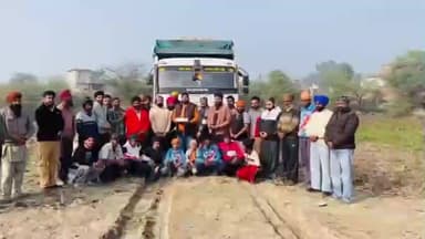 ਤਰਨਤਾਰਨ: ਗ੍ਰਾਮ ਪੰਚਾਇਤ ਪਿੰਡ ਤੂਤ ਵੱਲੋਂ ਨਵੀਂ ਬਣ ਰਹੀ ਖੇਡ ਗਰਾਊਂਡ ਦਾ ਕੰਮ ਸ਼ੁਰੂ ਕਰਵਾਇਆ ਗਿਆ