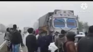 দেৰগাঁও: বাদুলিপাৰত ভয়ংকৰ পথ দূৰ্ঘটনা,কথমপি প্ৰাণ ৰক্ষা চাৰি জনোৰো অধিক লোক