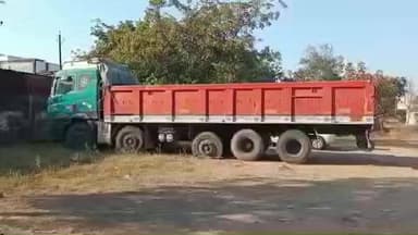 किनवट: इस्लापूर येथे मालवाहू ट्रक अंगावरून गेल्याने 58 वर्षीय इसमाचा मृत्यू, इस्लापूर पोलिसांत गुन्हा नोंद