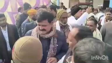 चैनपुर: नौघरा गांव में आयोजित विशाल कार्यकर्ता सम्मेलन में पहुंचे बिहार सरकार के अल्पसंख्यक कल्याण मंत्री मोहम्मद जमा खान