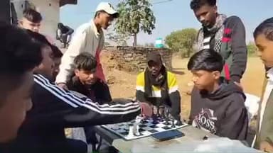 झौथरी: बांसिया में यादव युवा संगठन वागड़-चौरासी की शीतकालीन खेलकूद प्रतियोगिता का समापन, गरियता ने क्रिकेट व वॉलीबॉल में अव्वल