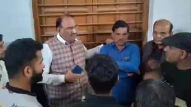 चौरई: विधायक के नेतृत्व में चौरई क्षेत्र के किसानों ने कलेक्ट्रेट में कलेक्टर से मुलाकात की