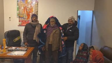 सुरसंड नगर पंचायत अध्यक्ष ने कड़ाके की ठंड में गरीबों के बीच बांटे कंबल
#fbreelsfypシ゚ #viralreelsシ #hastag #nonfollowers...