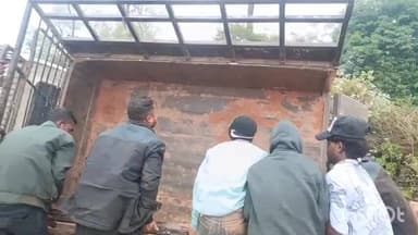 বিশ্বনাথ: মোনাবাৰীৰ নিউলাইনৰ ৰাজপথত বাগৰি পৰিল ইটা ভৰ্ত্তি বলেৰ বাহন, কথমপি প্ৰাণ ৰক্ষা চালক, হেণ্ডিমেনৰ