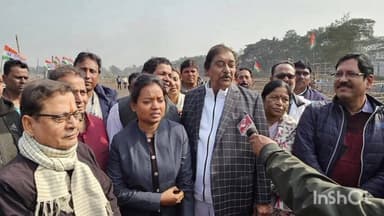 বরজোড়া: বড়জোড়ায় মুখ্যমন্ত্রীর সভাস্থল পরিদর্শনে এলেন সাংসদ অরুপ চক্রবর্তী ও মন্ত্রী জ্যোৎস্না মান্ডি