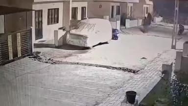 ડભોઇ: ડભોઇમાં ચોરી કરતી ટોળકી સક્રિય, CCTV ફૂટેજ વાઇરલ