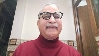 हे प्रियवर ! हमेशा प्रकाश से प्रकाशित होते रहना। अंधकार परछाई की तरह तेरे पीठ के पीछे चली जाएगा।