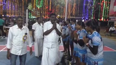 ராதாபுரம்: யாக்கோபுபுரத்தில் மாநில அளவிலான பெண்களுக்கான மின்னொளி கபடி போட்டி. துவக்க வைத்த முன்னாள் எம்பி.