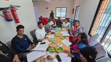 ନୀଳଗିରି: ଇଶ୍ଵରପୁର ଗୋଷ୍ଠୀ ସ୍ବାସ୍ଥ୍ୟକେନ୍ଦ୍ର ର 'ରୋଗୀ କଲ୍ୟାଣ ସମିତି' ବୈଠକରେ ସାମିଲ ହେଲେ ନୀଳଗିରି ବିଧାୟକ