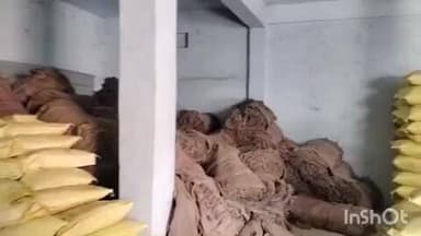 పెద్దకొత్తపల్లి: ఎరువుల పంపిణీలో అలసత్వం వహిస్తే చర్యలు తప్పవు నాగర్కర్నూల్ కలెక్టర్ బాదావత్ సంతోష్