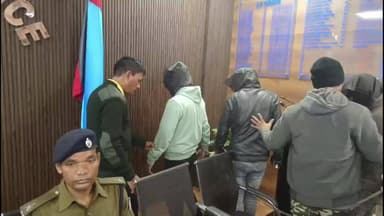 गिरिडीह: गिरिडीह पुलिस ने तीन शातिर साइबर अपराधियों को पकड़ा, एसपी डॉ. विमल कुमार ने प्रेस वार्ता में दी जानकारी