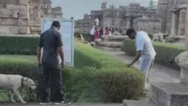 ಬಾದಾಮಿ: ಬಾದಾಮಿ,ಐಹೊಳೆ,ಪಟ್ಟದಕಲ್ಲು ಸೇರಿ ವಿವಿಧ ಪ್ರವಾಸಿ ತಾಣಗಳಲ್ಲಿ ಪೊಲೀಸರಿಂದ ತಪಾಸಣೆ