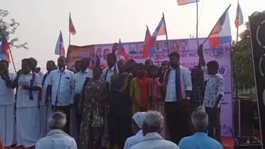 ஆவுடையார் கோவில்: கரூர் கடைவீதியில் பல்வேறு கோரிக்கைகளை வலியுறுத்தி VCK மாவட்டச் செயலாளர் தமிழ்ச்செல்வன் தலைமையில் கண்டன ஆர்ப்பாட்டம் நடைபெற்றது