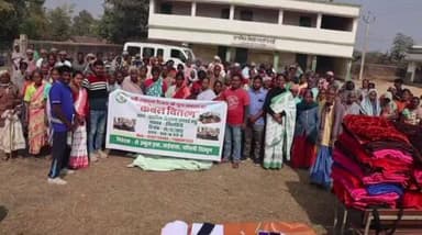 झींकपानी: हो उम्बुल ट्रस्ट के 9वें स्थापना दिवस पर टांगराई में 200 बुजुर्गों को कंबल वितरित