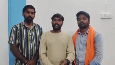 ఎల్లారెడ్డి: ఎల్లారెడ్డి యూత్ కాంగ్రెస్ ప్రెసిడెంట్ సంతోష్ నాయక్ బజరంగ్దళ్ పై దుష్ప్రచారం, క్షమాపణలు చెప్పాలి, విశ్వహిందూ పరిషత్