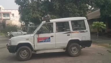 शाहकुंड: शाहकुंड थाना पुलिस ने डोहराडीह गांव में छापेमारी कर 5 लीटर देसी शराब के साथ शराब कारोबारी को गिरफ्तार किया