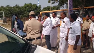 காரியமங்கலம்: இளைஞர் நல மேம்பாட்டு துறை சார்பாக 30 வகையான விளையாட்டு உபகரணங்கள் வழங்கல் மாவட்ட ஆட்சியர். எம் பி பங்கேற்பு