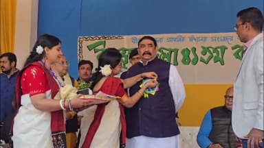 মহম্মদবাজার: মহম্মদবাজারে জেলা প্রাথমিক বিদ্যালয় সংসদের বার্ষিক ক্রীড়া প্রতিযোগিতায় উপস্থিত WBSRDA চেয়ারম্যান অনুব্রত মণ্ডল