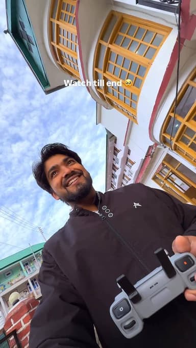 Chitkul ❄️ India’s last inhabited village, located in Kinnaur, Himachal Pradesh 📍
Set along the Baspa River at an altit...