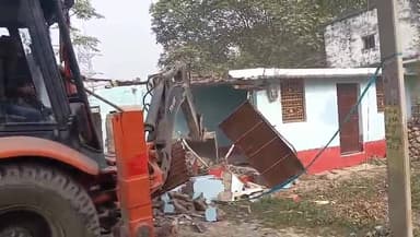 परसा के गंगोई में अंचलाधिकारी की देख रेख में अतिक्रमण हटाने की कार्रवाई
#encroachmentremoval
#parsa
#saran
Information ...