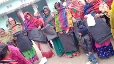 खरीक: बीडीओ ने जरूरतमंदों को कंबल दिए