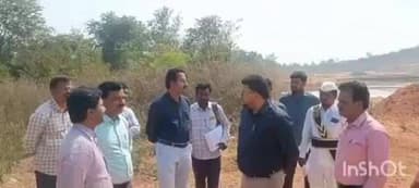 కల్వకుర్తి: కల్వకుర్తి ఆర్డీవో కార్యాలయంలో రెవెన్యూ భూసేకరణ ఇరిగేషన్ అధికారులతో కలెక్టర్ బాధావత్ సంతోష్ సమీక్ష