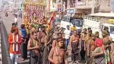 గాంధారి: గాంధారిలో ప్రధాన వీధుల గుండా అయ్యప్ప స్వామి ఊరేగింపు, అయ్యప్ప స్వామి నామస్మరణతో రథయాత్ర, అధిక సంఖ్యలో పాల్గొన్న భక్తులు