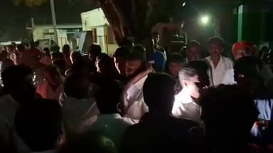 ஸ்ரீபெரும்புதூர்: கோட்டூர் கிராமத்தில் ஸ்ரீபெரும்புதூர் சட்டமன்ற உறுப்பினர் செல்வப் பெருந்தகை முற்றுகையிட்ட பொதுமக்கள் வீடியோ வைரல்