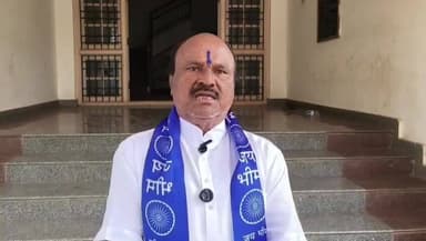 ಜಮಖಂಡಿ: ನಗರದಲ್ಲಿ ಶಾಸಕ ಯತ್ನಾಳ ಹೇಳಿಕೆಗೆ ಖಂಡನೆ ವ್ಯಕ್ತಪಡಿಸಿದ ಡಿ.ಎಸ್.ಎಸ್ ರಾಜ್ಯಸಂಚಾಲಕ ಶಾಮರಾವ ಘಾಟಗೆ